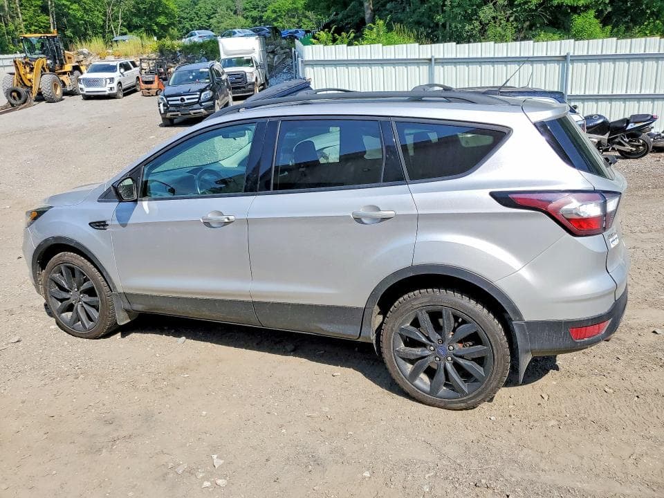 2018 FORD ESCAPE SE 2