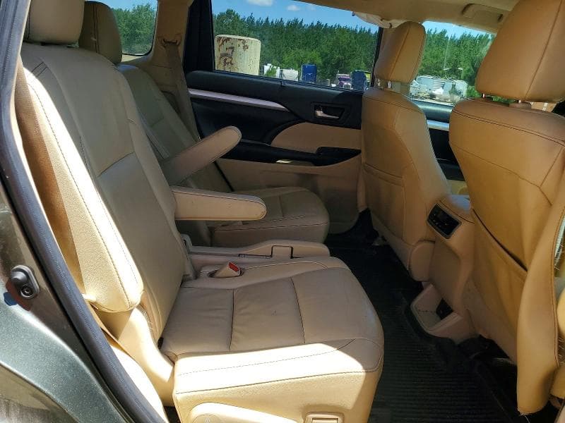 2019 TOYOTA HIGHLANDER XLE XLE 10