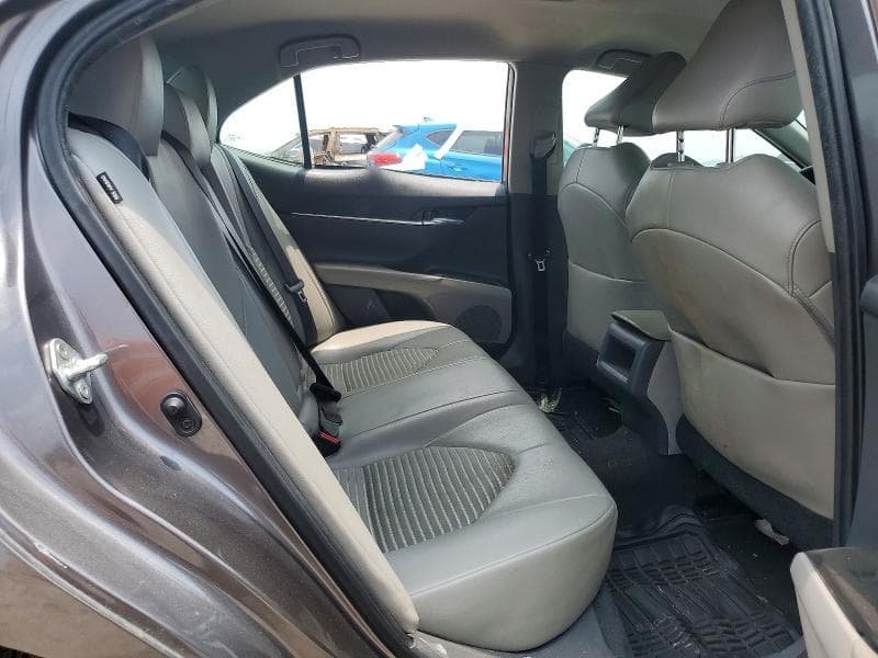 2021 TOYOTA CAMRY SE 10