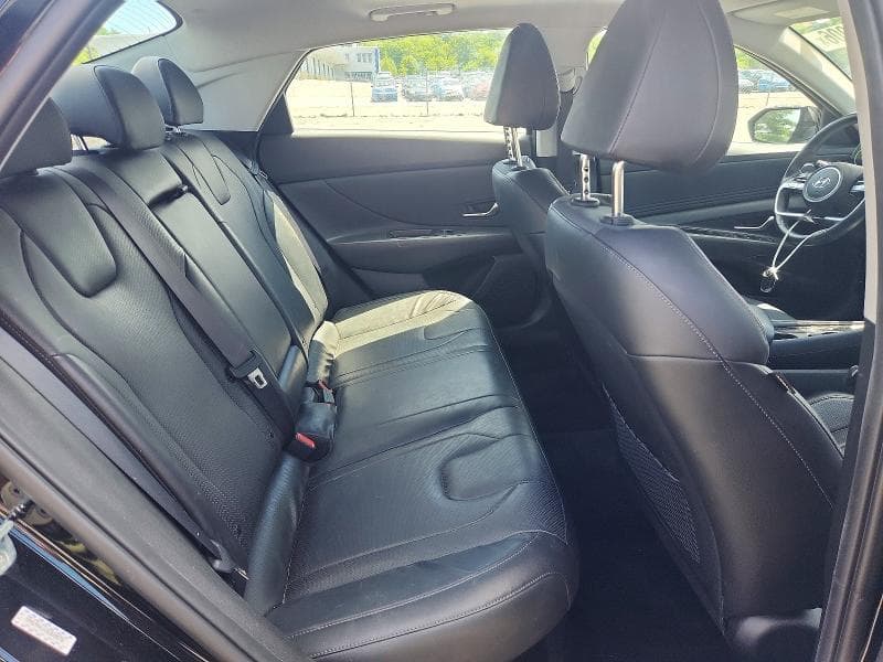 2022 HYUNDAI ELANTRA LIMITED 10