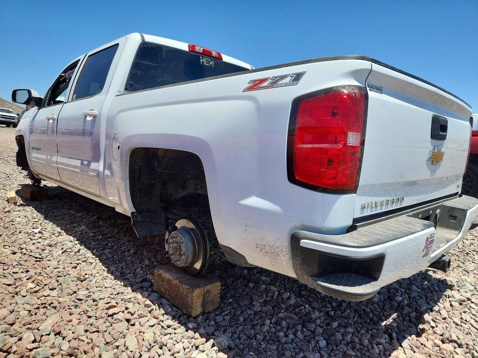 2017 CHEVROLET SILVERADO K1500 LT 2