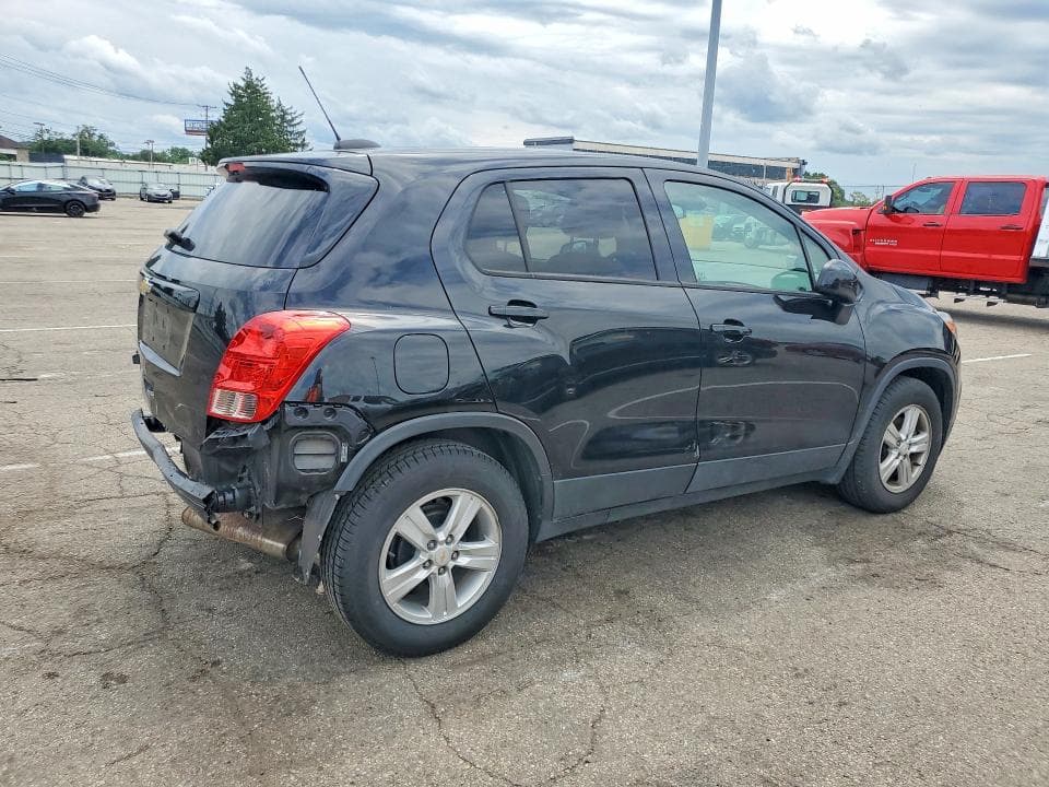 2021 CHEVROLET TRAX LS 3