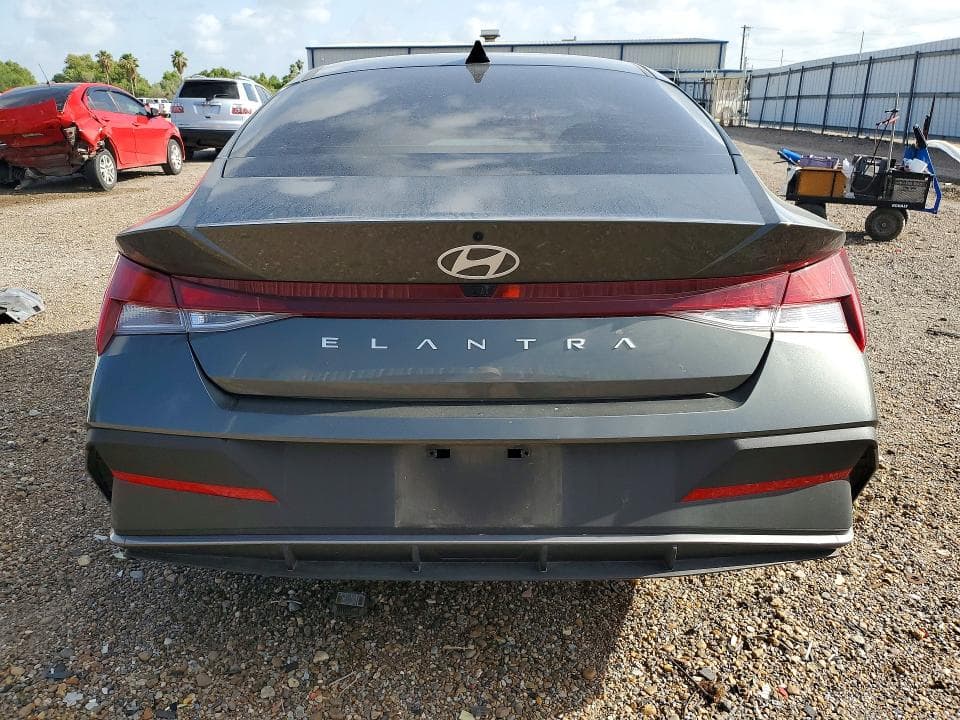 2024 HYUNDAI ELANTRA SEL 6