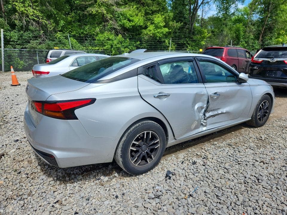 2019 NISSAN ALTIMA S 3