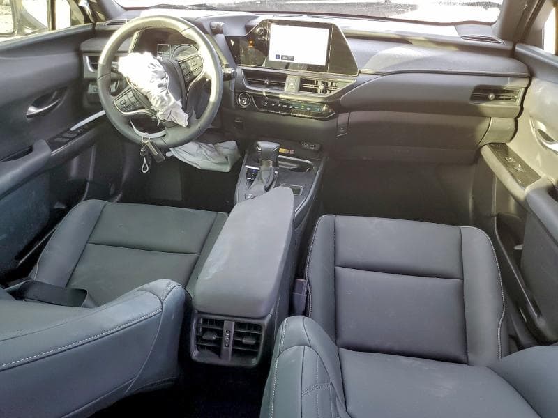 2024 LEXUS UX 250H BASE 8