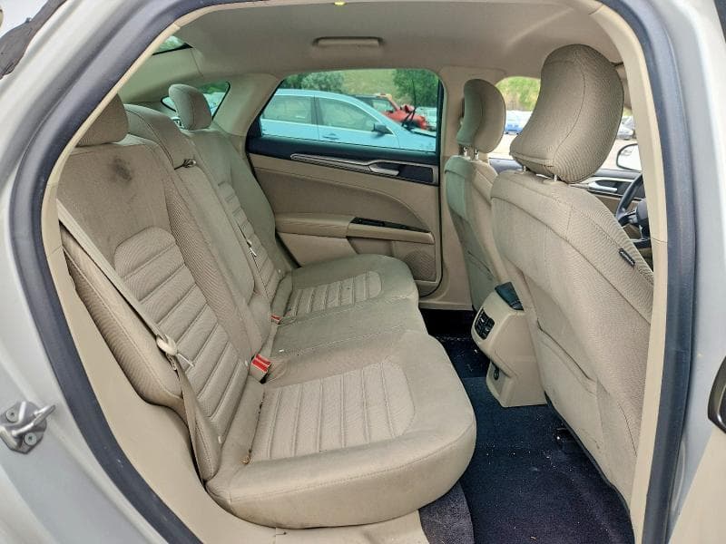 2017 FORD FUSION SE 10