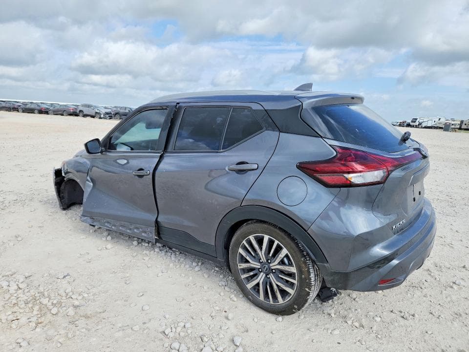 2022 NISSAN KICKS SV 2