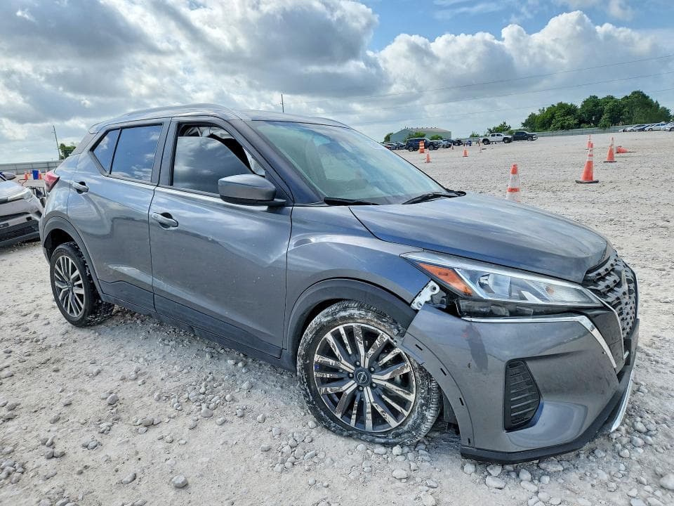 2022 NISSAN KICKS SV 4