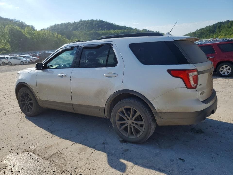 2019 FORD EXPLORER XLT 2