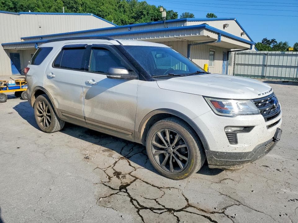 2019 FORD EXPLORER XLT 4