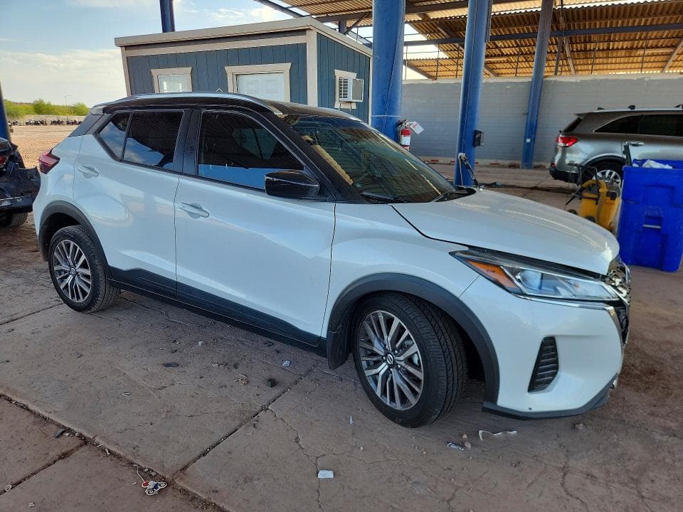 2021 NISSAN KICKS SV 4