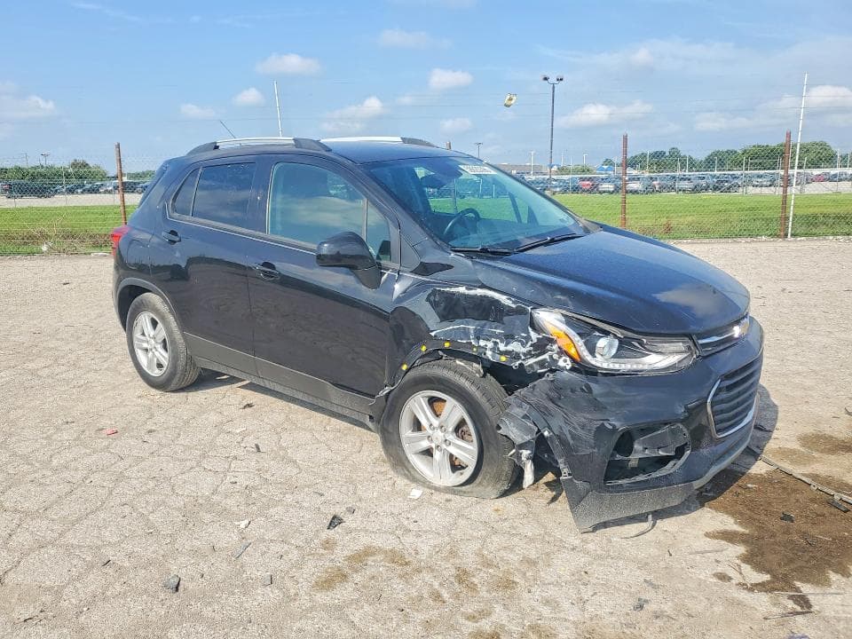 2021 CHEVROLET TRAX 1LT 4