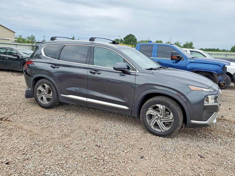 2022 HYUNDAI SANTA FE SEL 4