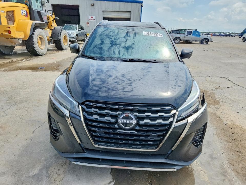 2022 NISSAN KICKS SR 5