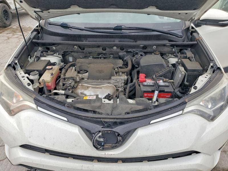 2017 TOYOTA RAV4 XLE 12