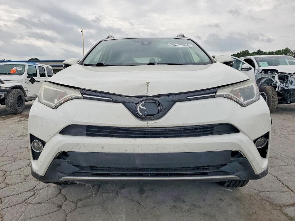 2017 TOYOTA RAV4 XLE 5
