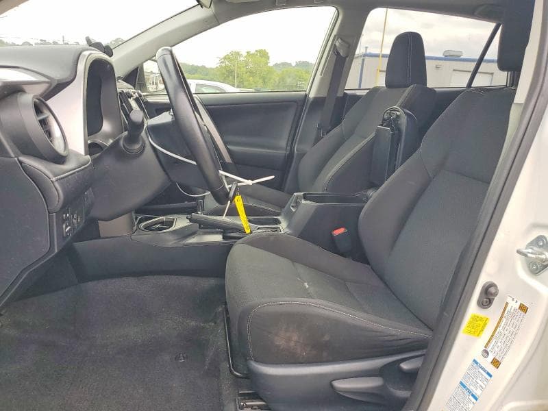 2017 TOYOTA RAV4 XLE 7