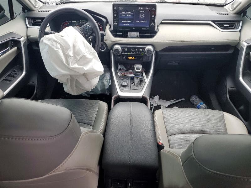 2022 TOYOTA RAV4 LIMITED LIMITED 8