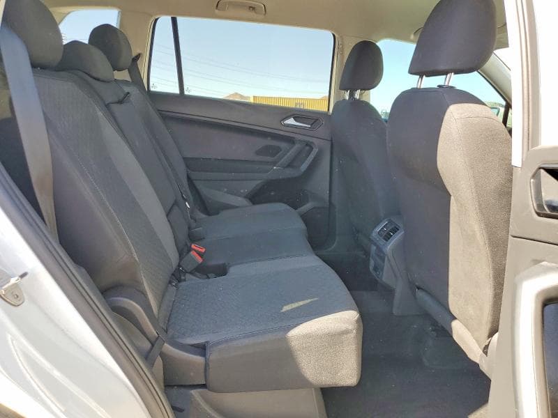 2018 VOLKSWAGEN TIGUAN S 11