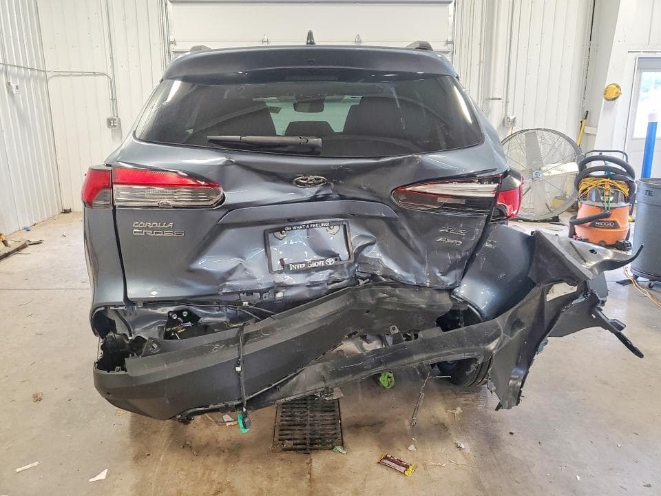 2026 TOYOTA COROLLA 6