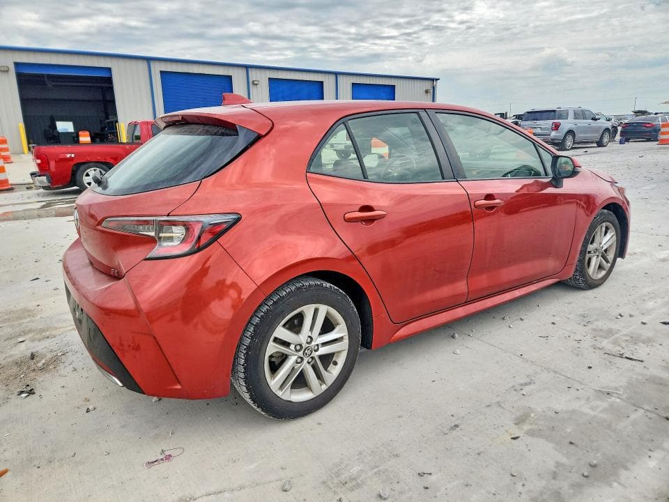 2019 TOYOTA COROLLA HATCHBACK SE SE 3