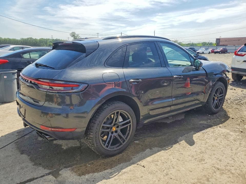 2021 PORSCHE MACAN TURBO 3