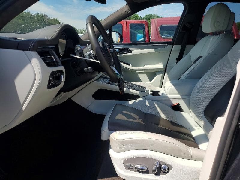 2021 PORSCHE MACAN TURBO 7