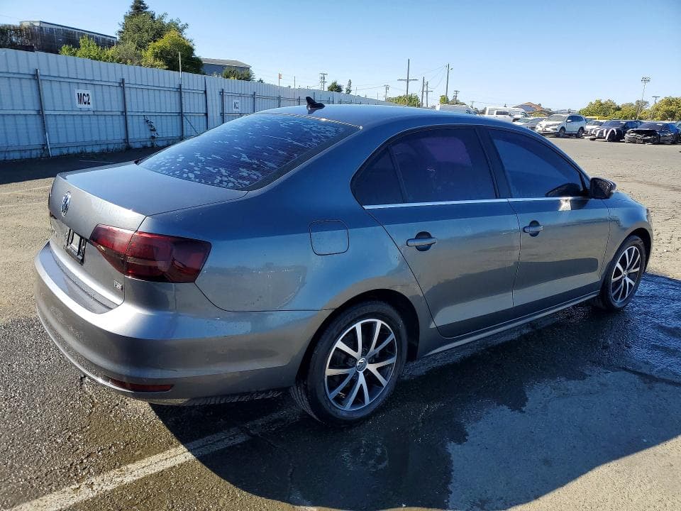 2017 VOLKSWAGEN JETTA SE 3
