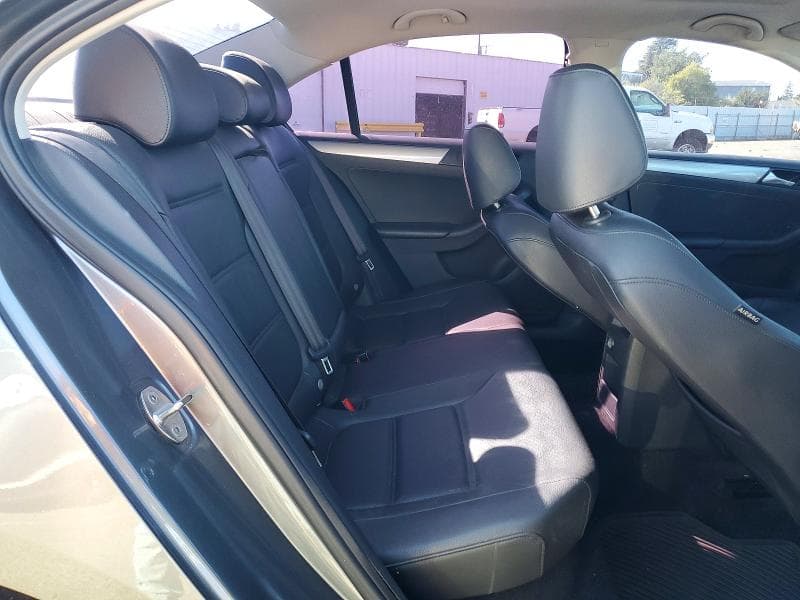 2017 VOLKSWAGEN JETTA SE 10