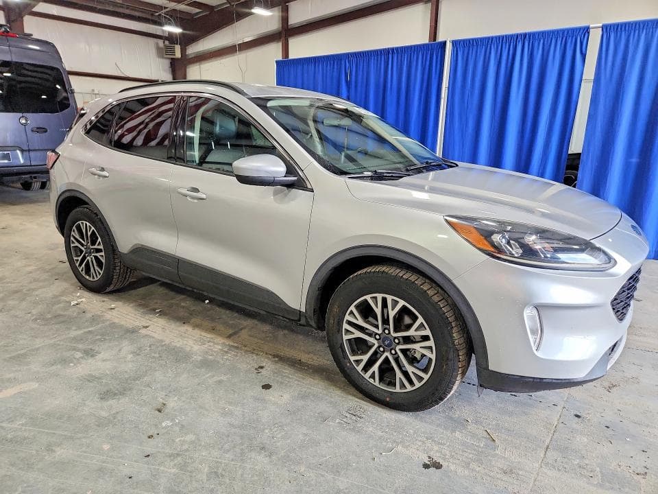 2020 FORD ESCAPE SEL 4