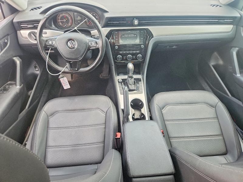 2020 VOLKSWAGEN PASSAT SE 8