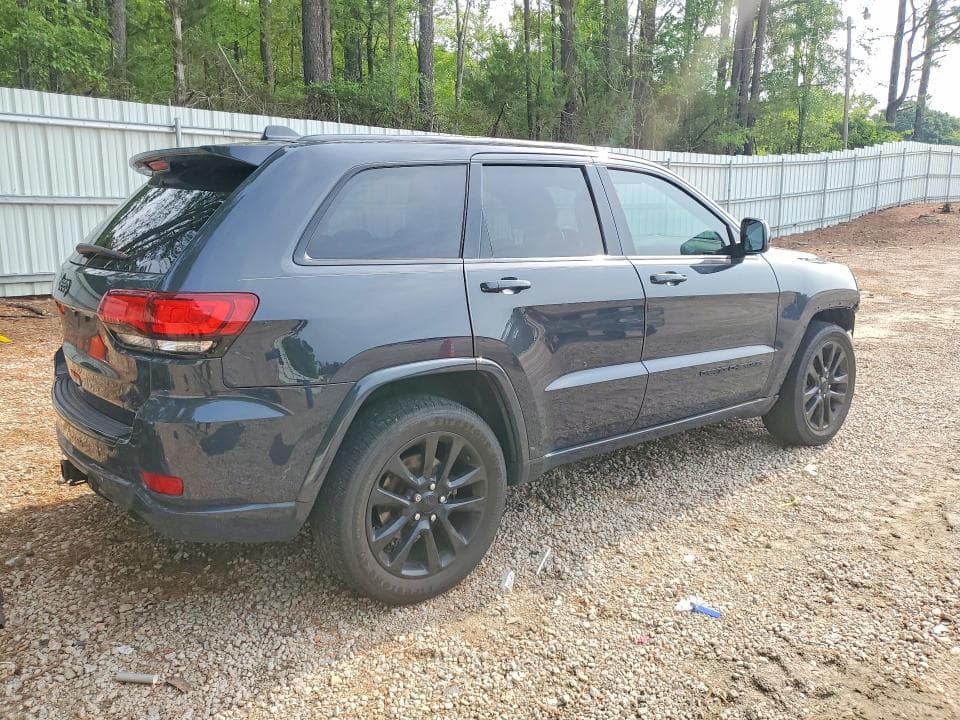 2017 JEEP GRAND CHEROKEE LAREDO 3