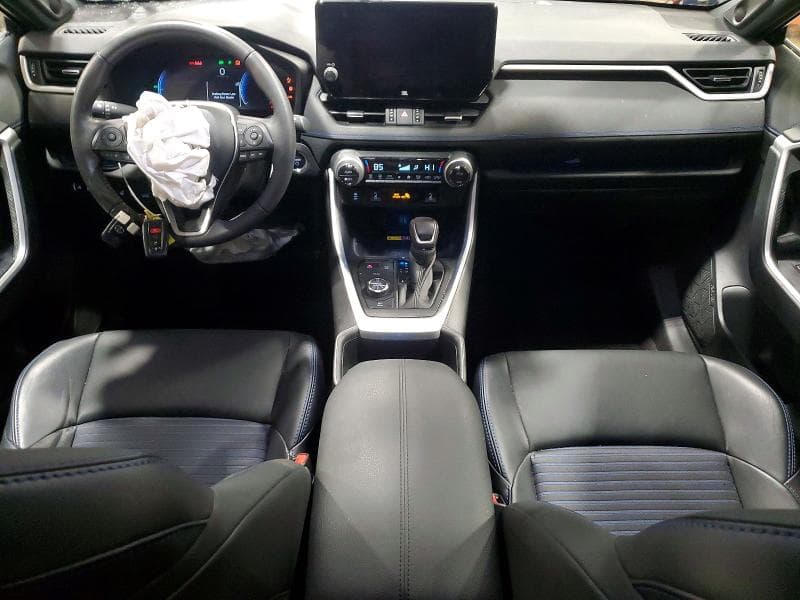 2024 TOYOTA RAV4 XSE 8