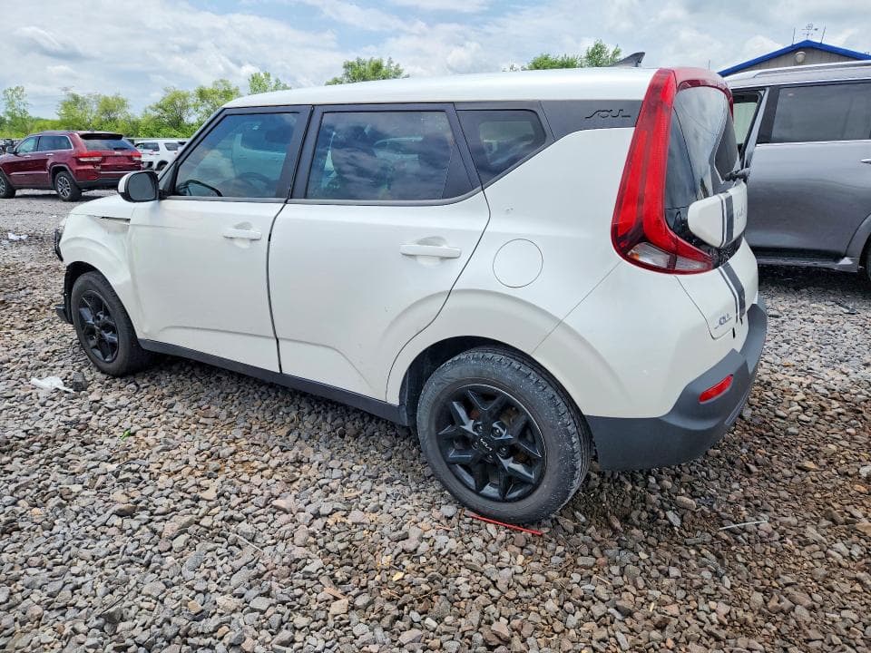 2022 KIA SOUL LX 2