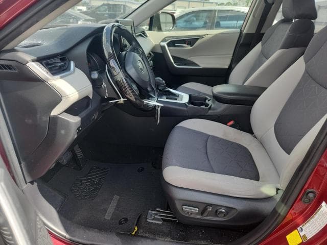 2021 TOYOTA RAV4 XLE 7