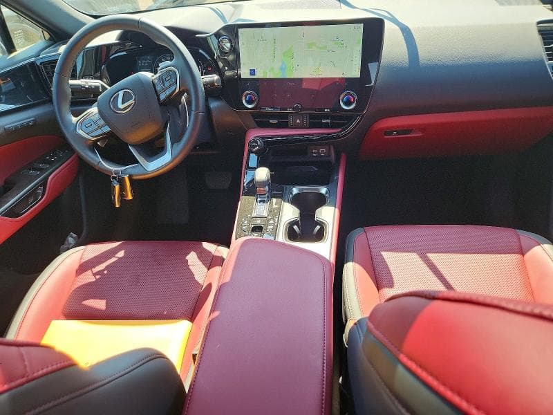 2026 LEXUS NX 450H+ PREMIUM 8