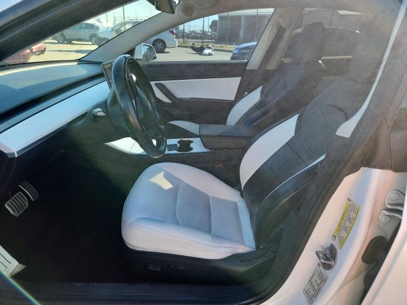 2018 TESLA MODEL 3 7