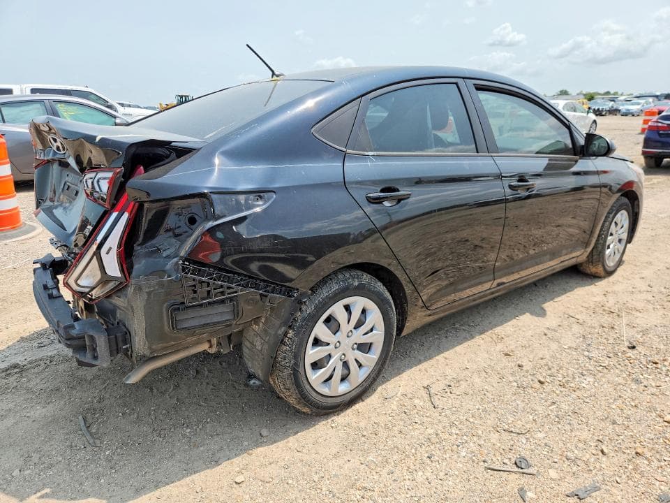 2022 HYUNDAI ACCENT SE 3