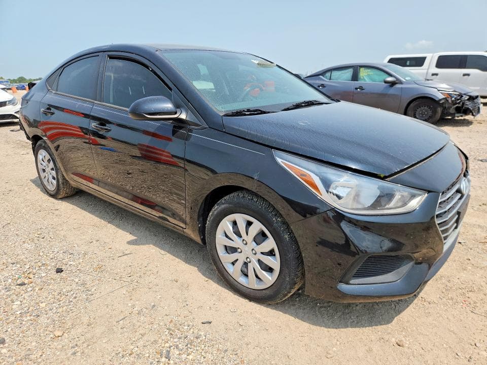 2022 HYUNDAI ACCENT SE 4