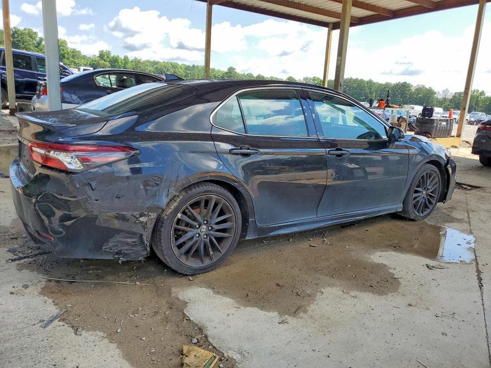 2022 TOYOTA CAMRY XSE 3