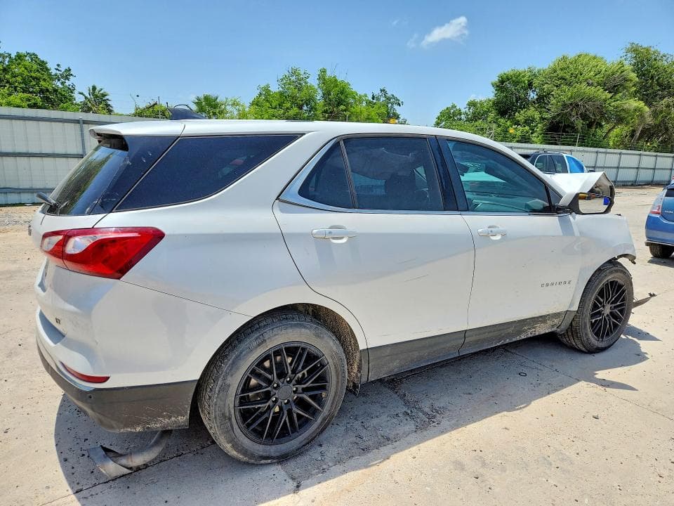 2018 CHEVROLET EQUINOX LT 3