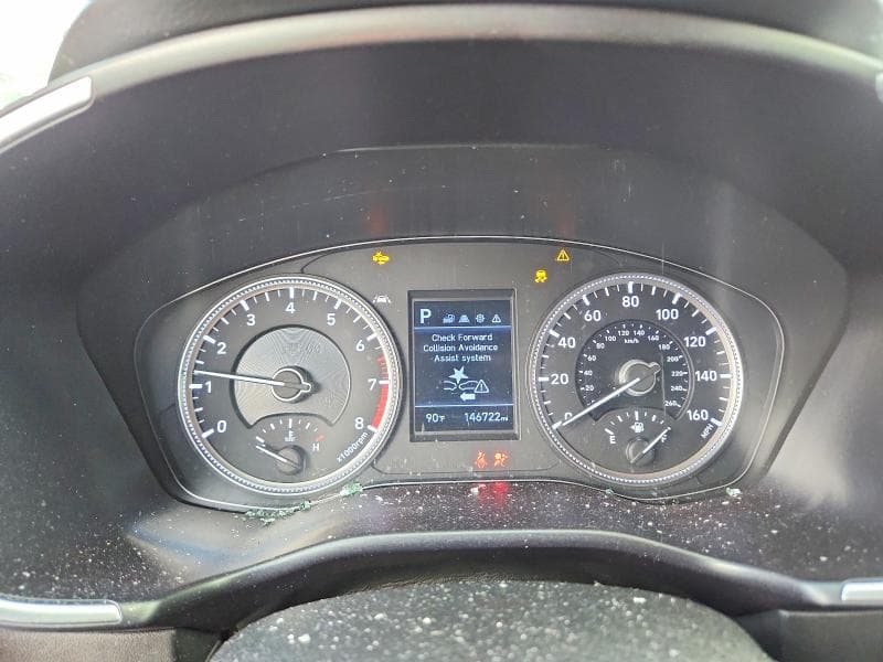 2020 HYUNDAI SANTA FE SE 9