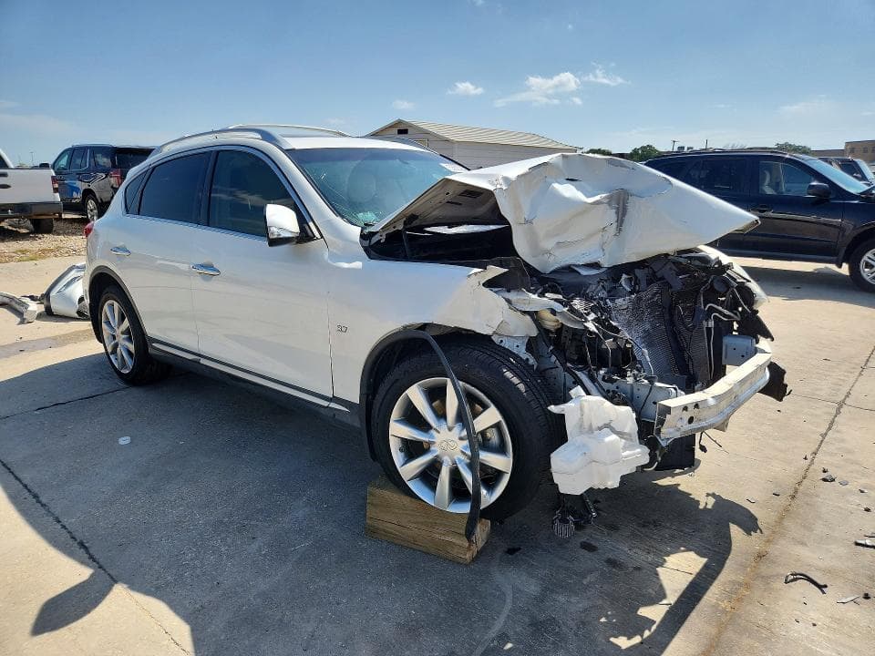 2017 INFINITI QX50 BASE 4