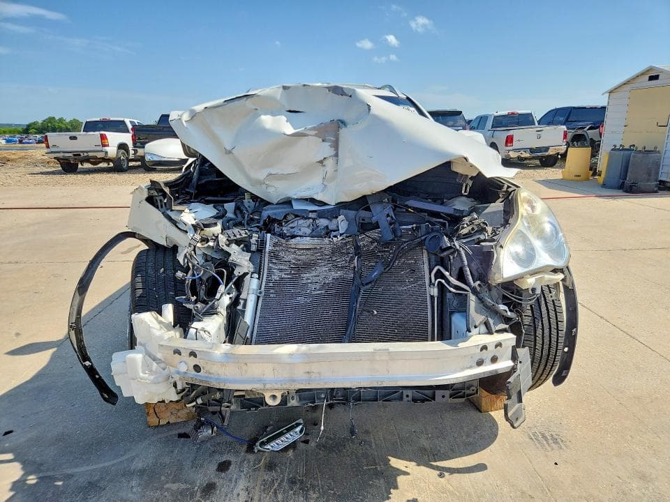 2017 INFINITI QX50 BASE 5