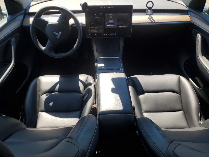 2023 TESLA MODEL Y 8