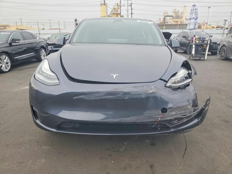 2023 TESLA MODEL Y 5