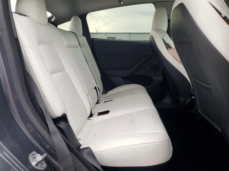 2023 TESLA MODEL Y 10