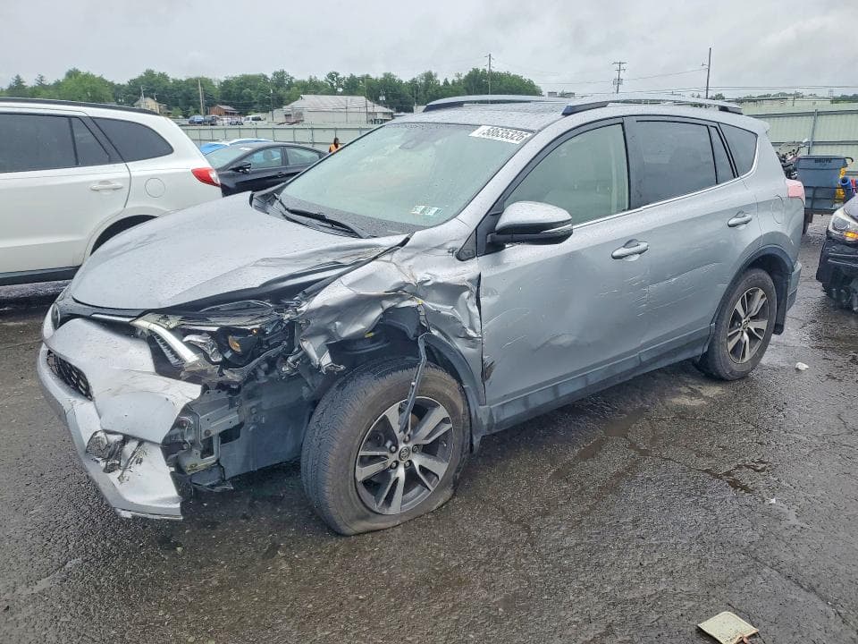 2018 TOYOTA RAV4 XLE - 1