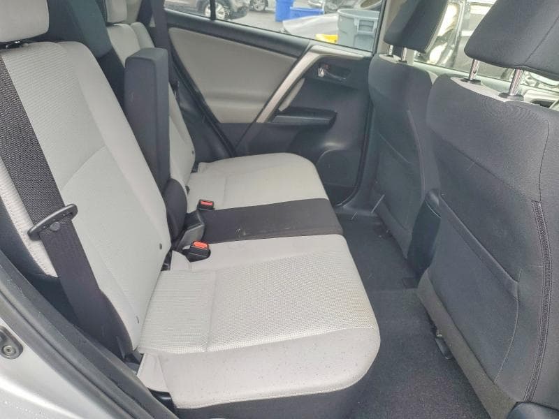 2018 TOYOTA RAV4 XLE 11