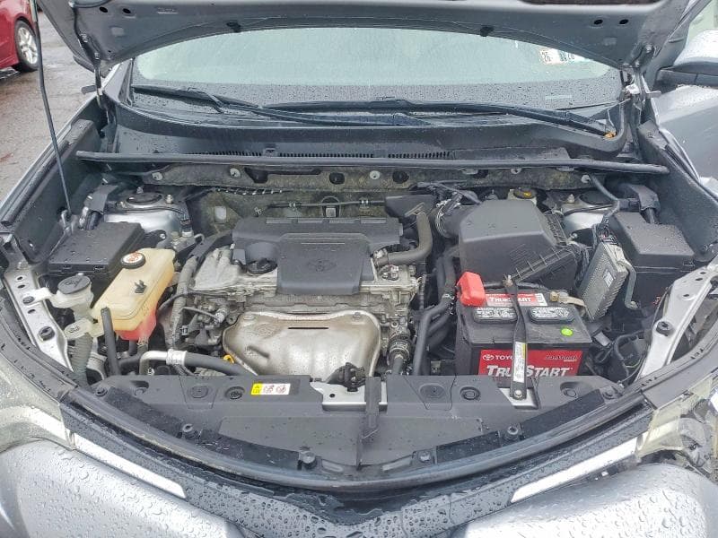 2018 TOYOTA RAV4 XLE 12